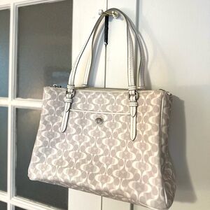 Coach Cream and White Shoulder Bag with Signature Design